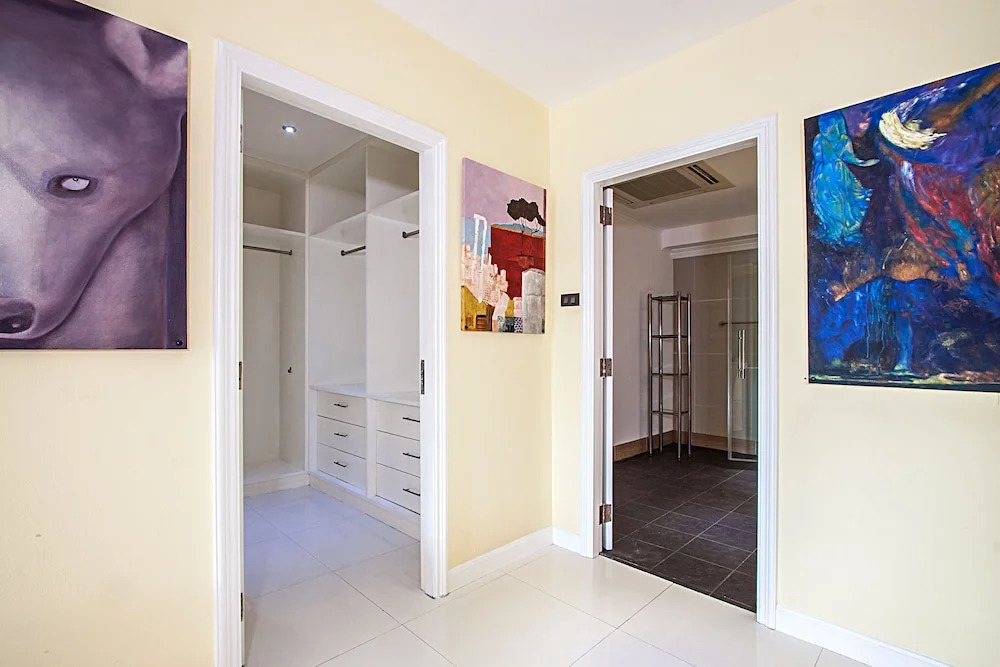 Pratumnak Argyle Villa 8 Beds