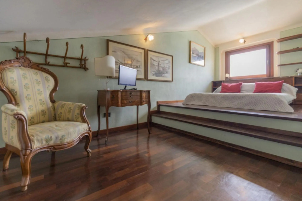 Historic house sleeping 8 with triple services in the center of Portoferraio with large terrace over-LA TERRAZZA DI NAPOLEONE