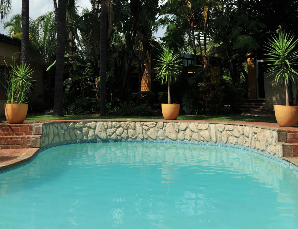 Safari Hotel & Convention Centre
