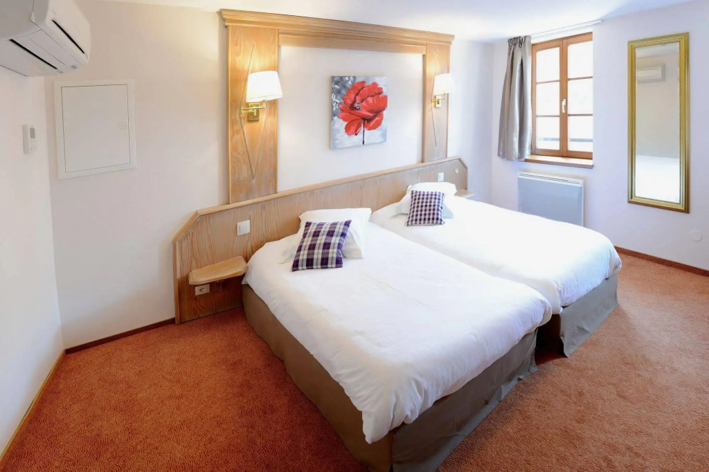 Logis Hôtel De La Cloche