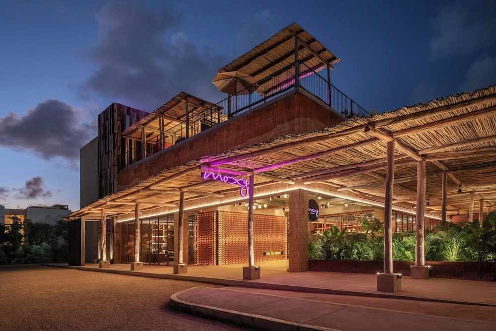 Moxy Tulum