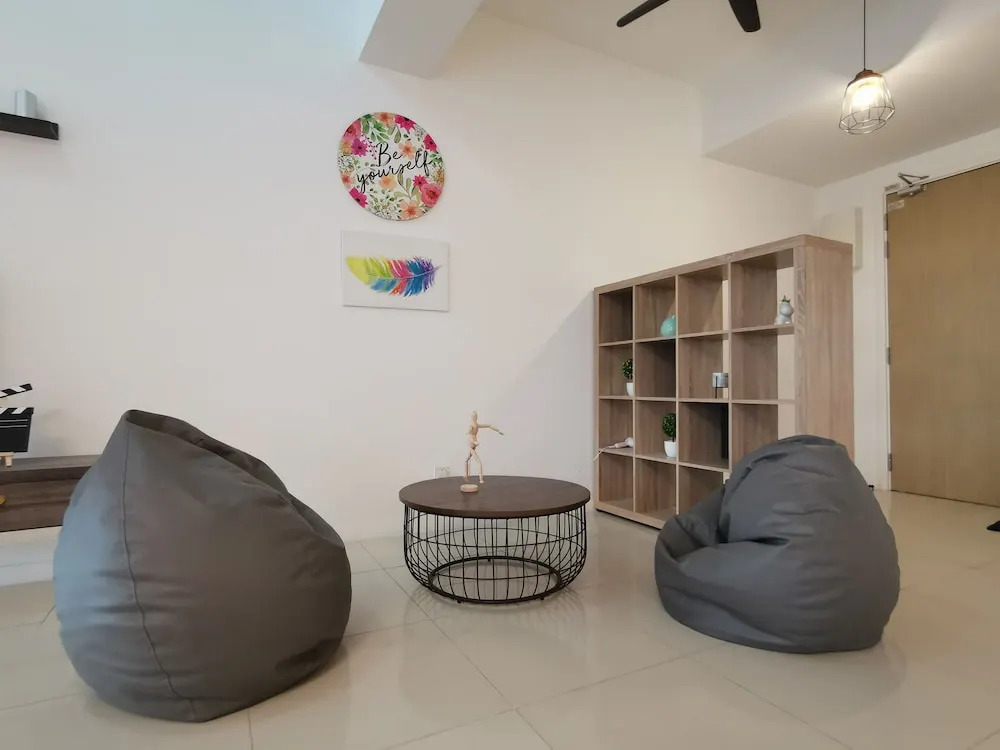Eminent Suite at ICON City