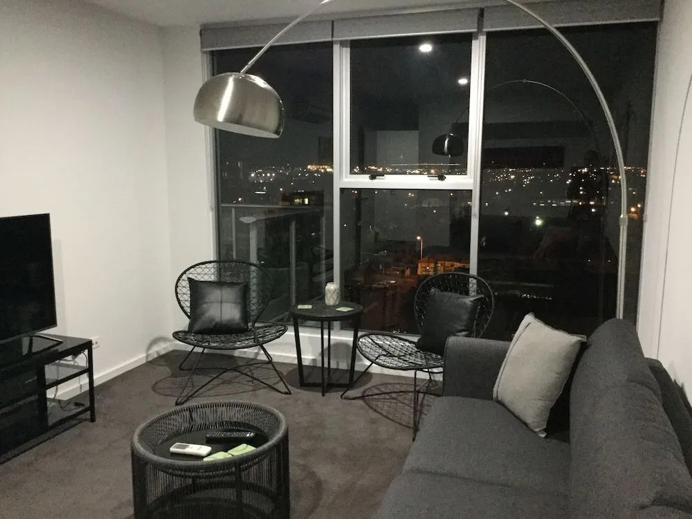 Sub Penthouse On Barkly Street