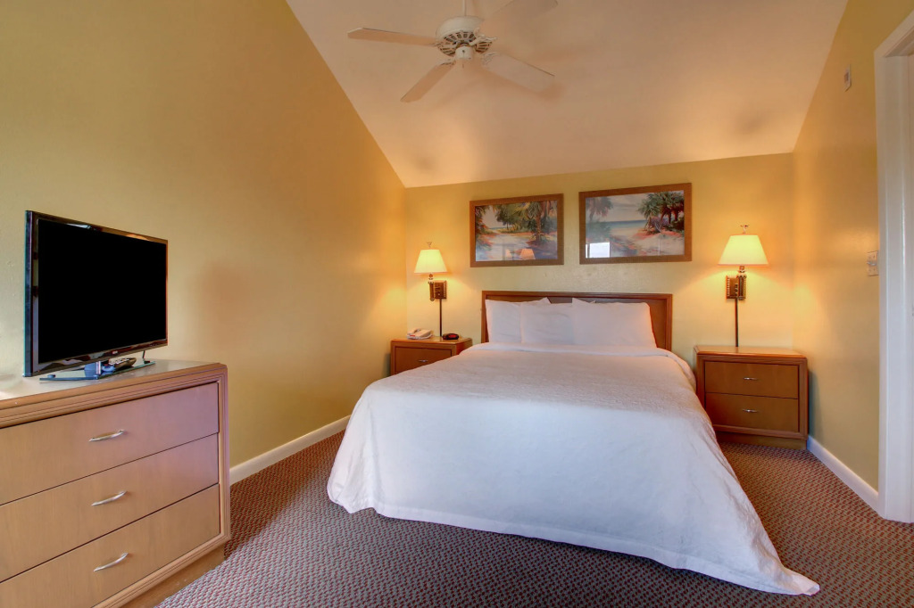 Waterside Suites and Marina