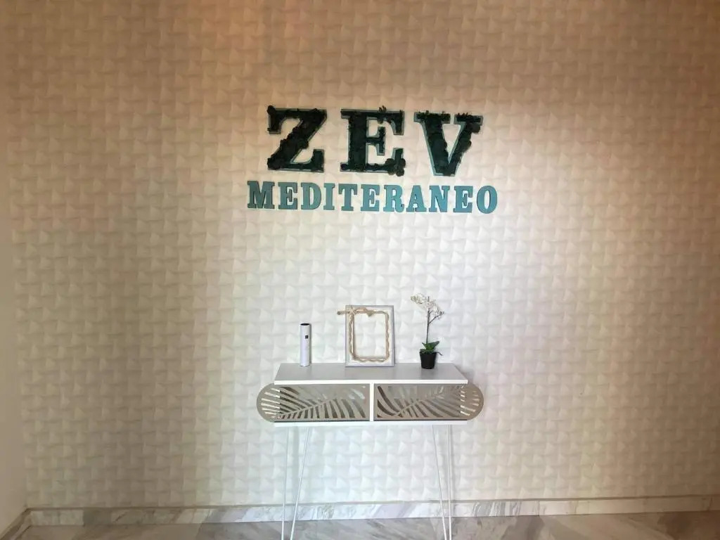 Zev Mediteraneo 27