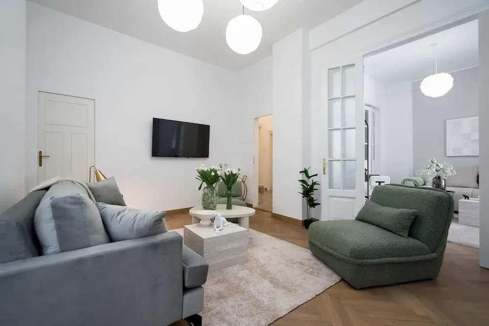 Stunning 3BR Apartment in Bucharest