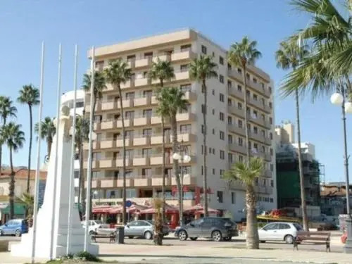 Ithaki Phinikoudes Apartment No. 204