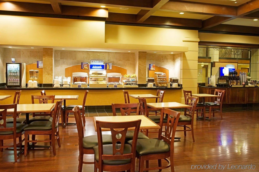 Holiday Inn Express Hotel & Suites Irving DFW Airport North by IHG