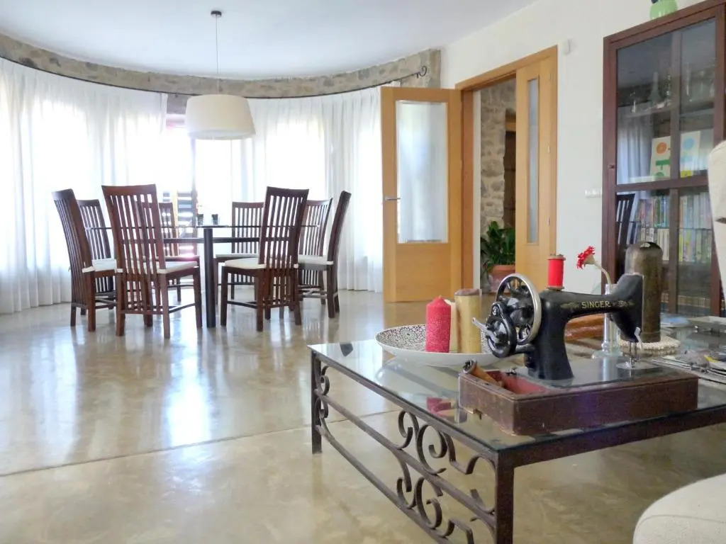 Villa with 4 bedrooms in Torroella de Montgri with wonderful mountain view private pool enclosed garden 700 m from the beach