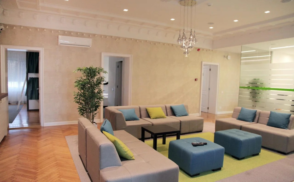 Hostel Karavan Inn