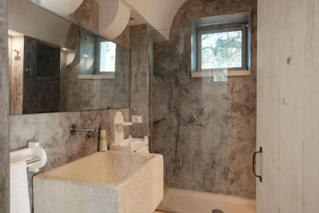 Elegant and refined villa with pool immersed into the mediterannean bush-DIMORA DALUMA