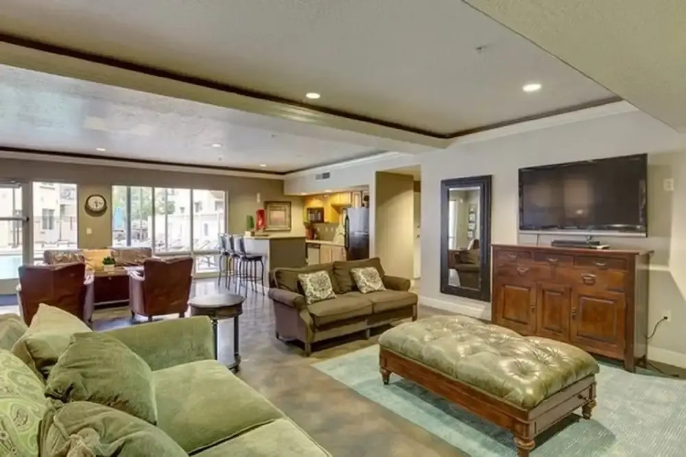 Condo Near Convention Center Sleeps 9