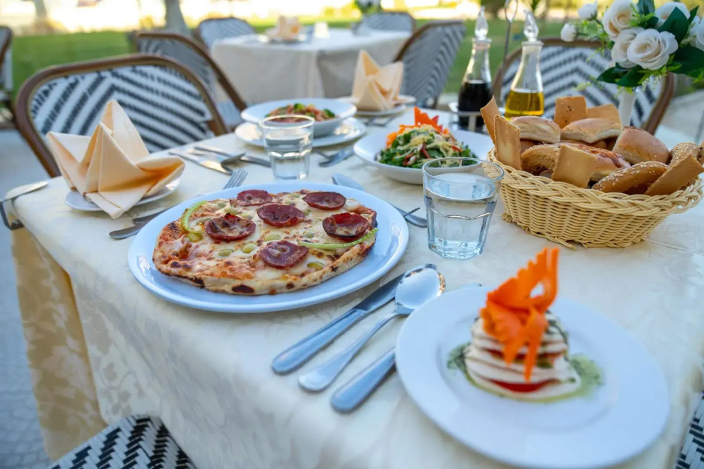 Курортный отель Grand Oasis Resort