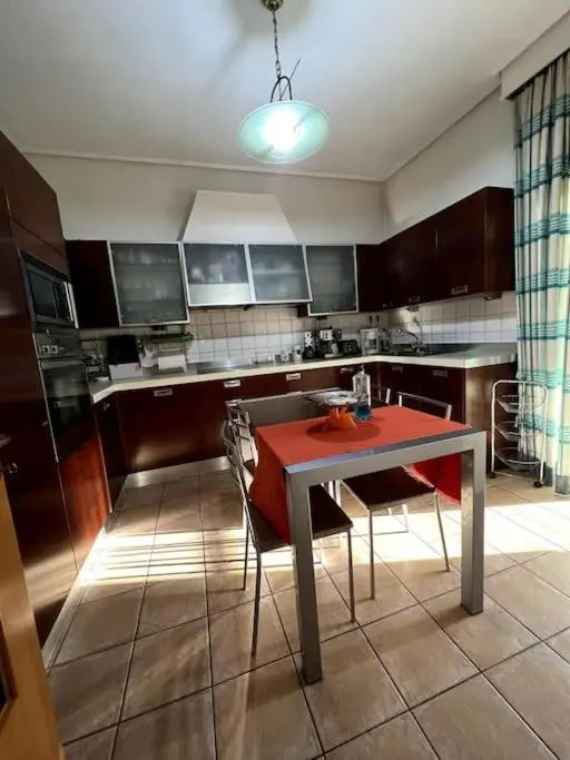 Central Luxury Apartment with huge balcony