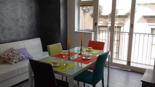 Taormina Rainbow House
