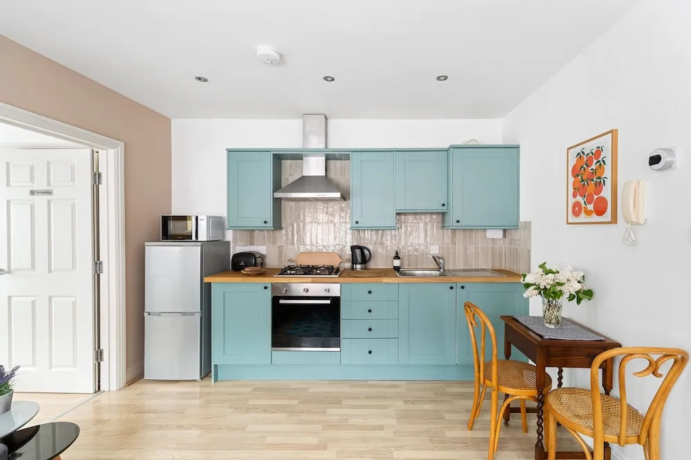 84A Albany Road