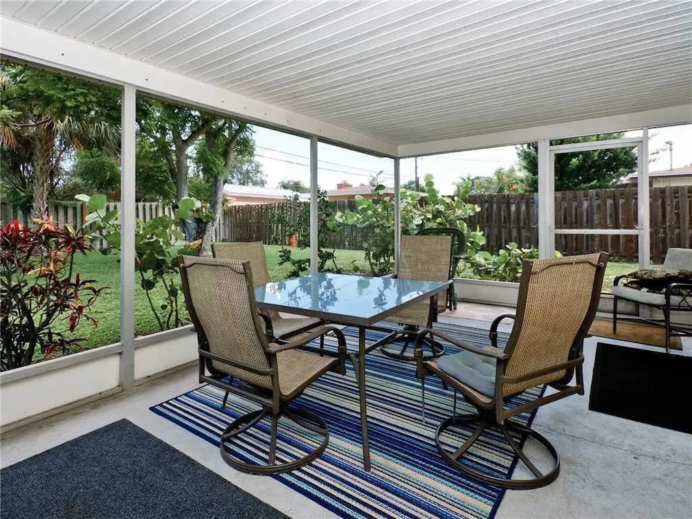Venice Harbor 604 - One Bedroom Home