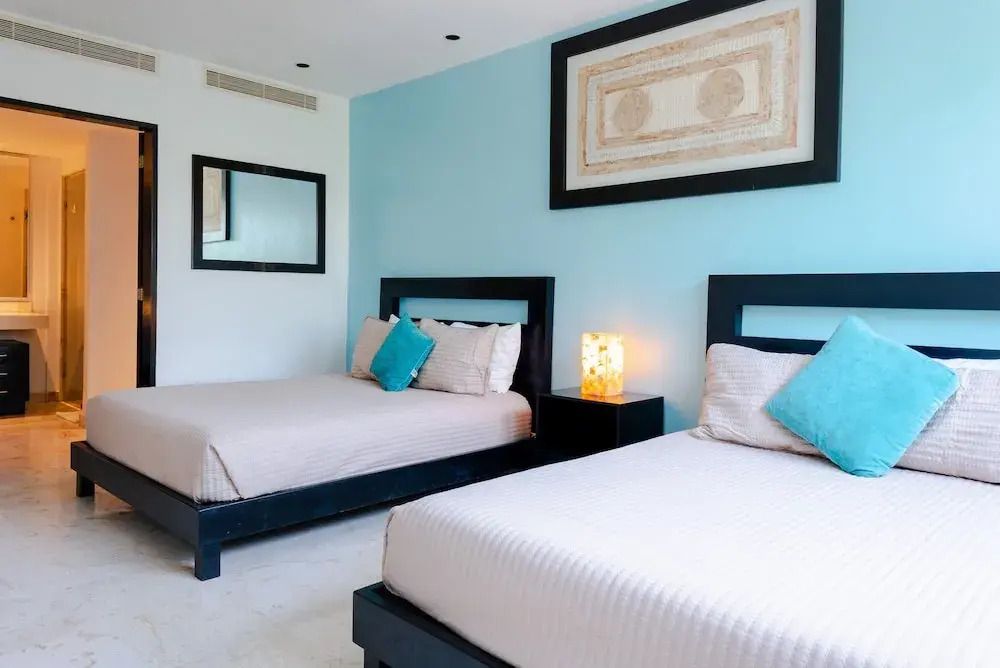 Elements Penthouse 14 3 Bedroom Condo by RedAwning