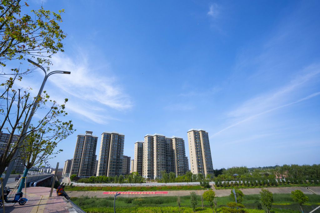 Riste Hotel (Luoxin industrial cluster, Xin'an County)