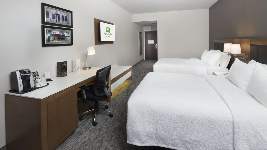 Holiday Inn Hotel & Suites - Montreal Centre-ville Ouest by IHG