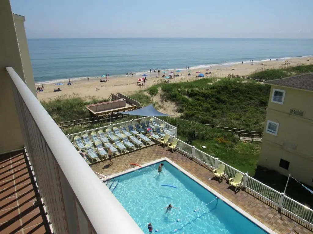 Surf Side Hotel