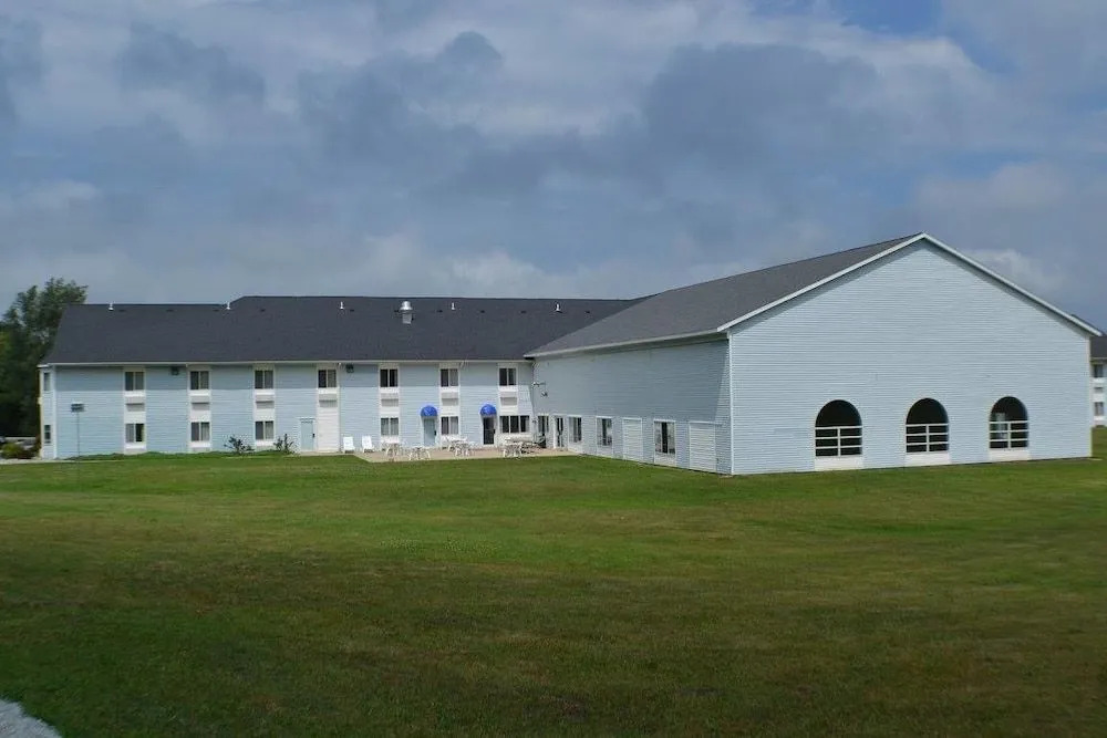 Dunes Express Inn and Suites
