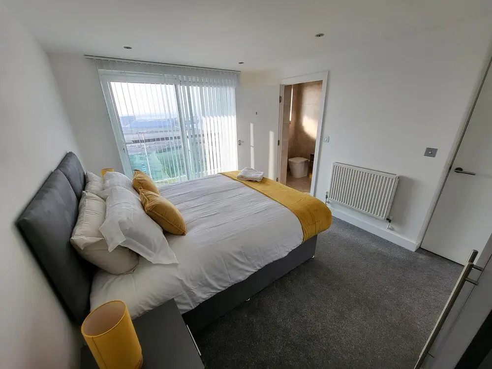 Seafront 3 Bed Duplex Apartment, Portland