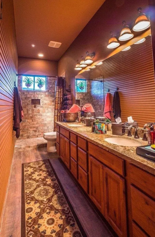 Four Peaks B and B Romantic Getaway