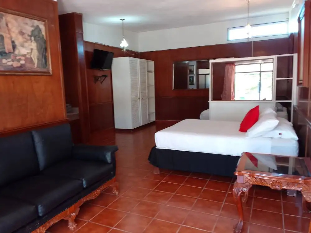 San Antonios Hotel