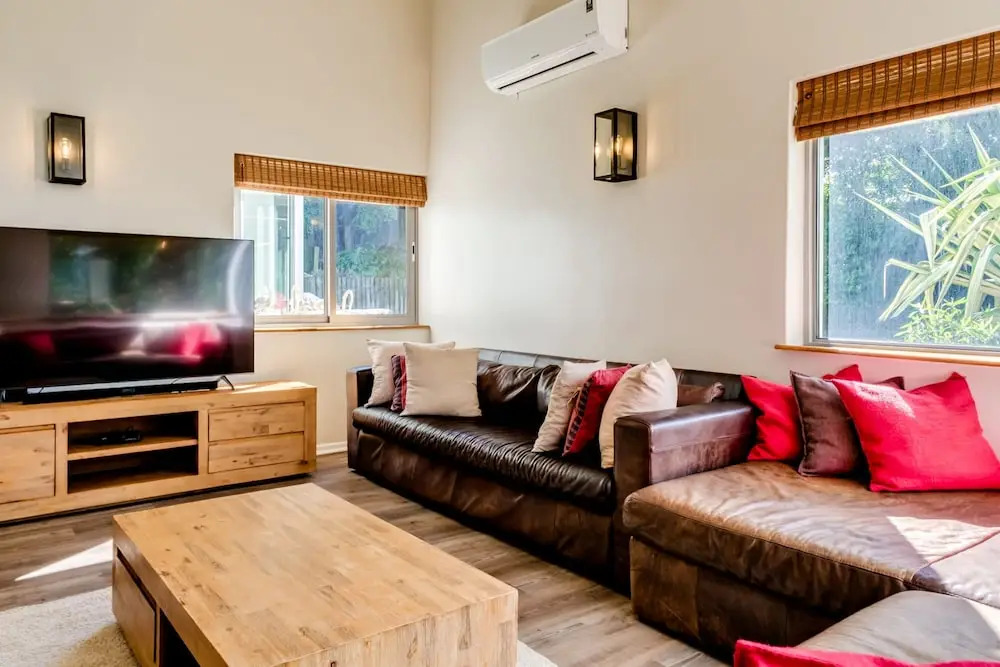 Charming Home With Mountain Views at Rivendell