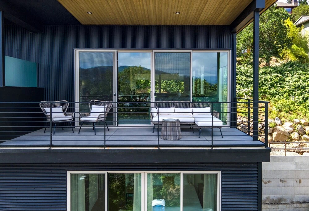 Sherman Retreat 5 Bedroom Townhouse by RedAwning