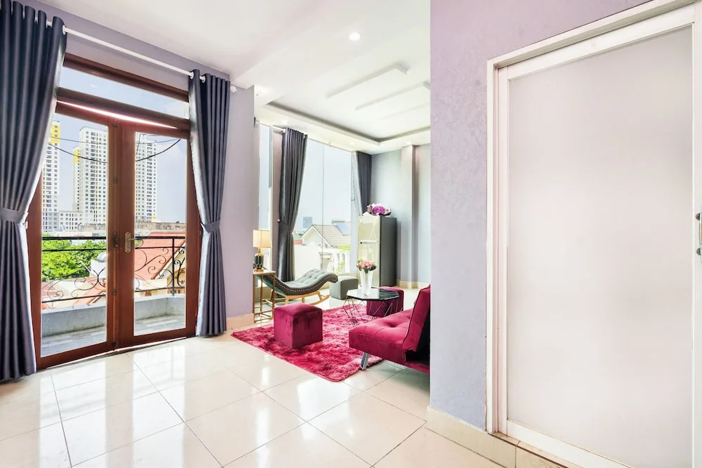 Red Sun Sài Gòn Hotel