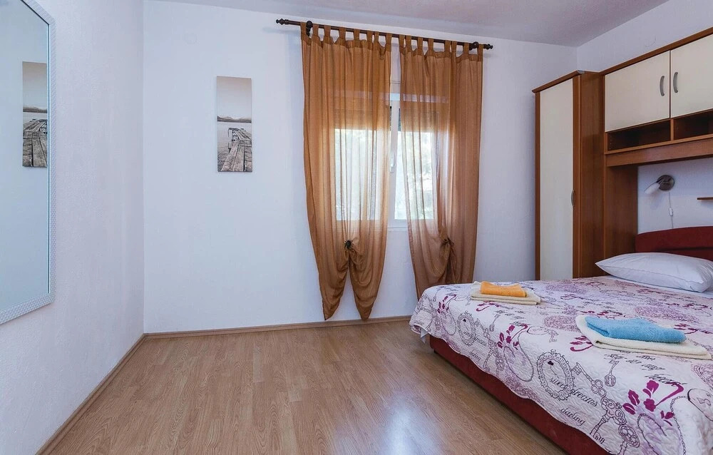 Nice Apartment in Vir With 3 Bedrooms