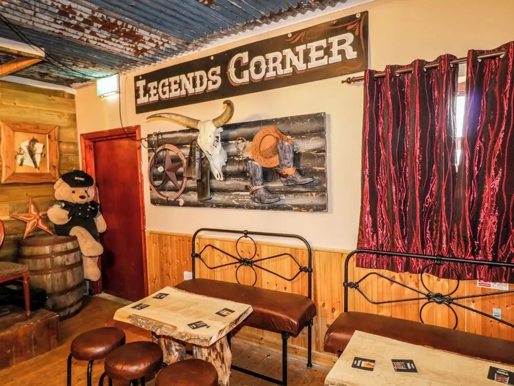 Apache Falls Lodge