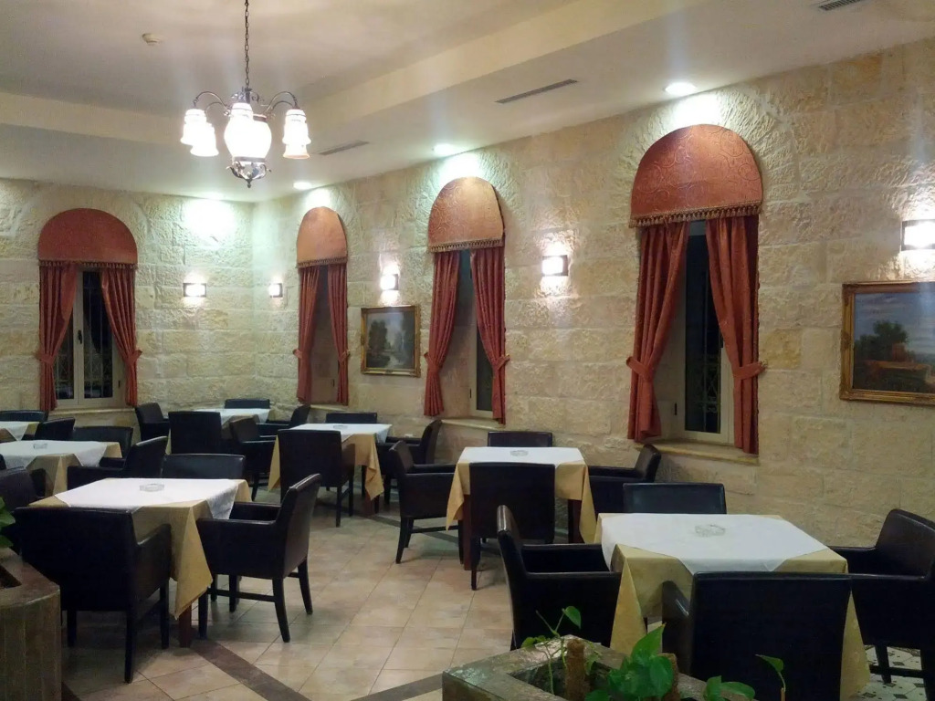 Alhambra Palace Hotel Suites