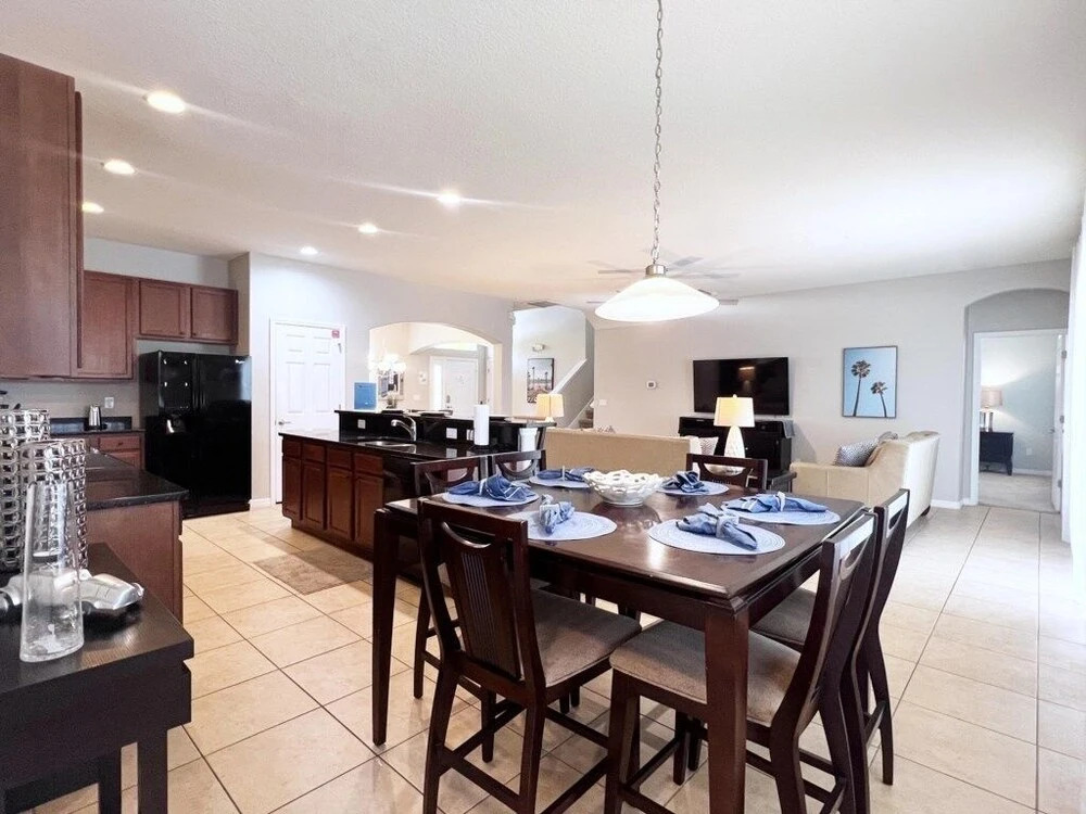 Newly Designed 5bed Pool Home With Lake View-339ys 5 Bedroom Home by Redawning