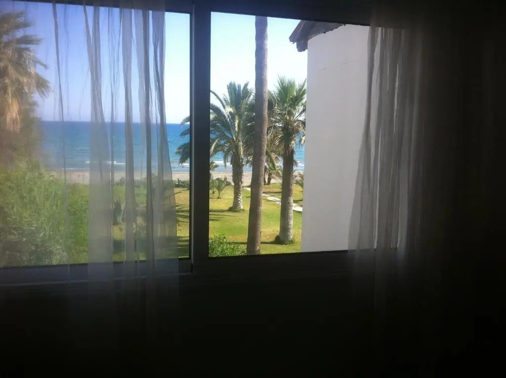 Sandy Beach Apartment 13