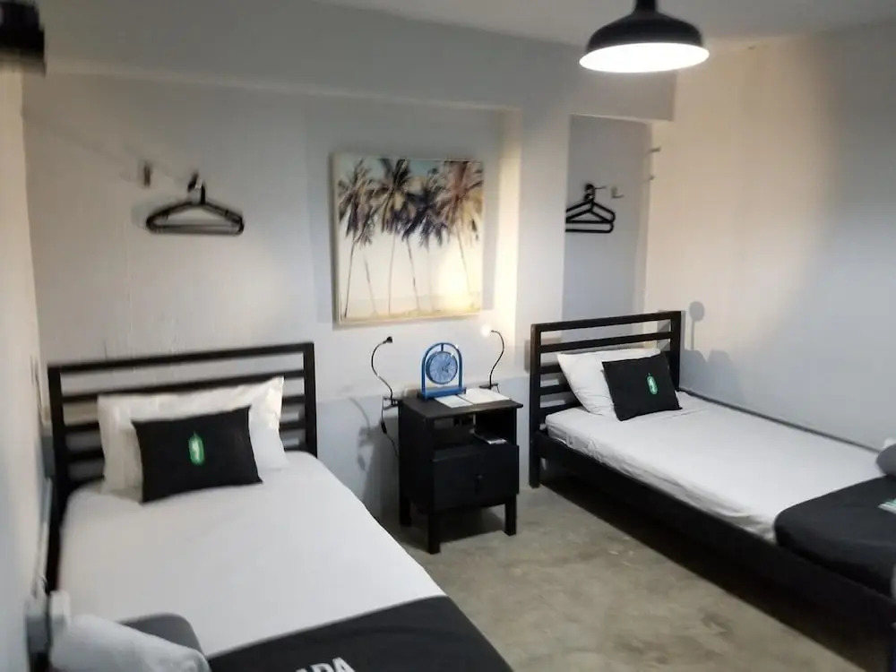 Nomada Urban Beach Hostel- Calle Loiza