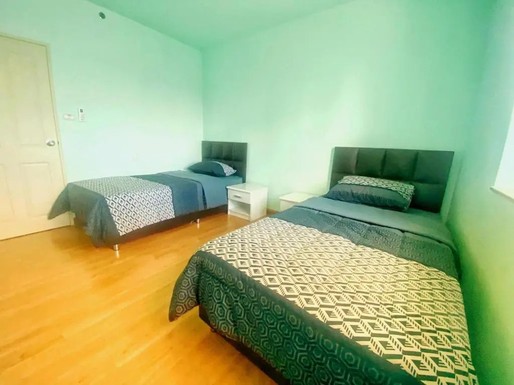 Cozy apartment 70m² with huge balcony, center BKK