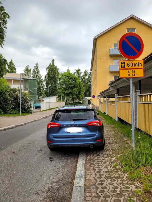Bright apartment, center of Oulu