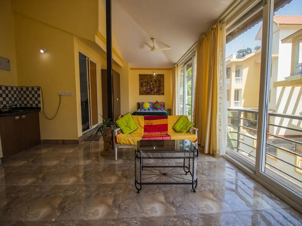 OYO 13048 Home Studio Siolim