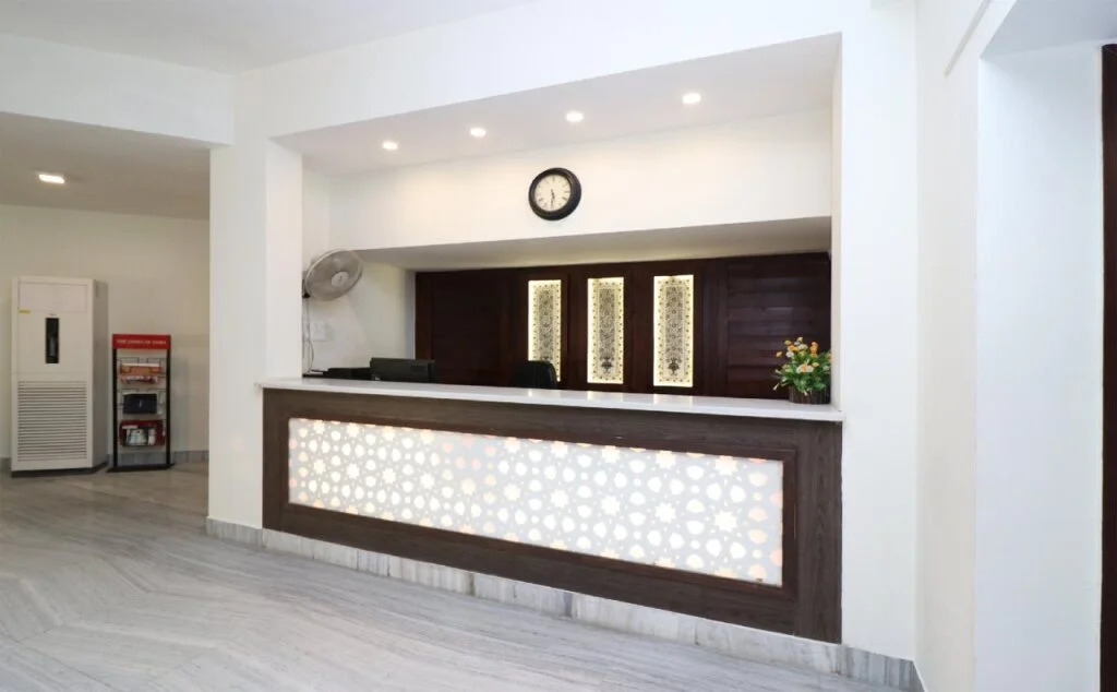 The Central Palm Hotel by OYO Rooms