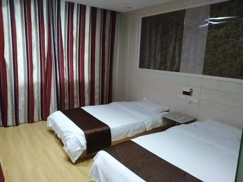 Thank Inn Hotel Anhui Fuyang Business and Trade City