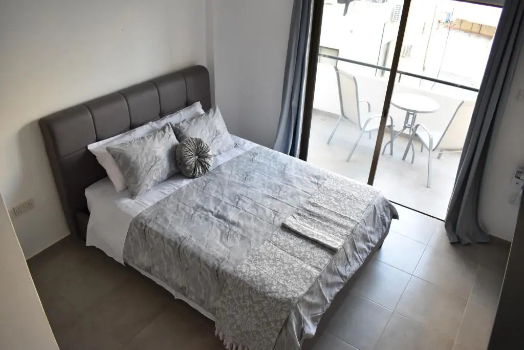 Marias Apartment - in city centre,near beach