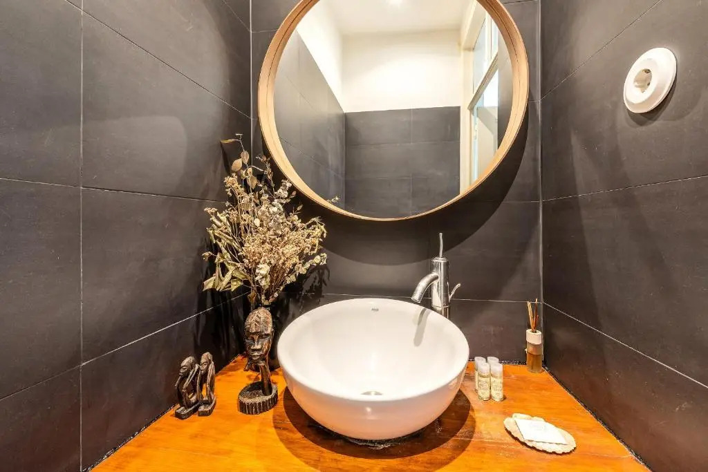 Guestready - Bright Family Home with Private Rooftop Terrace in Alcântara