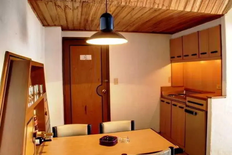 Suites Real 85