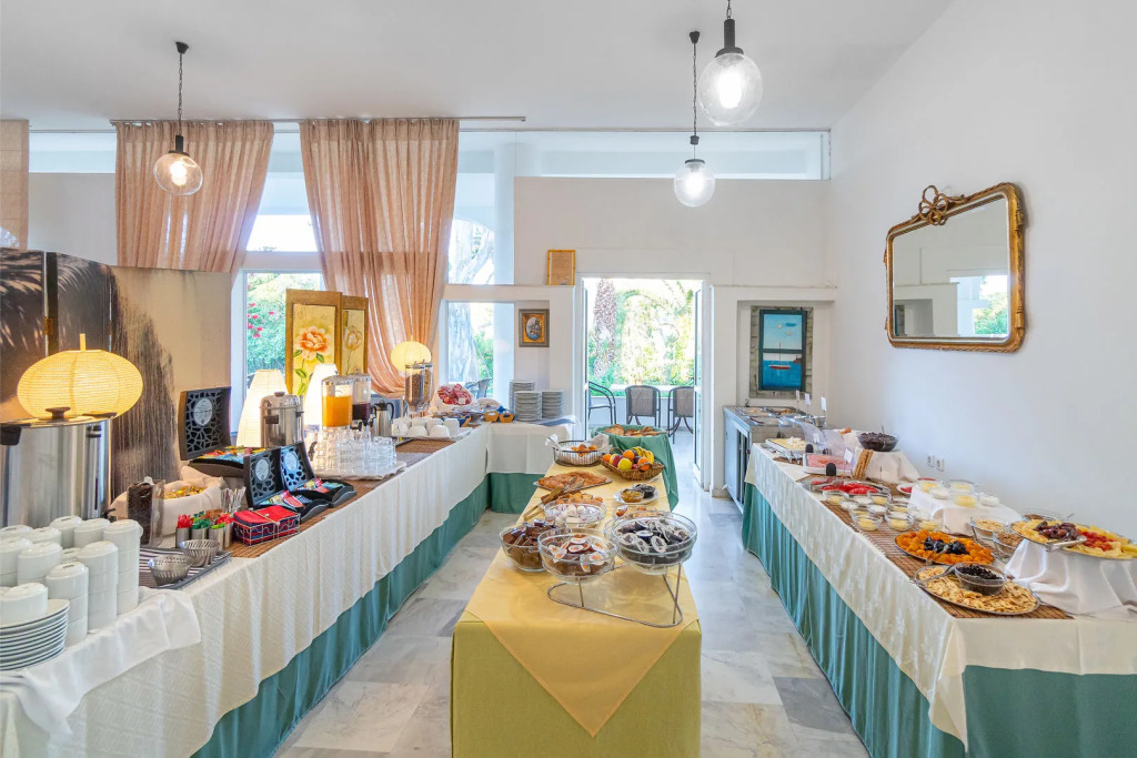 Arco Beach Hotel