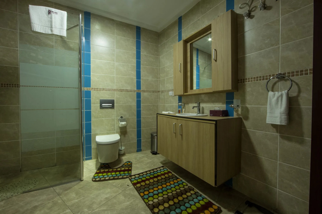 Bays Lodge, Accra