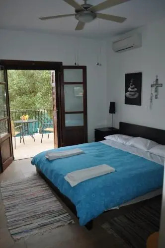 Poli Home