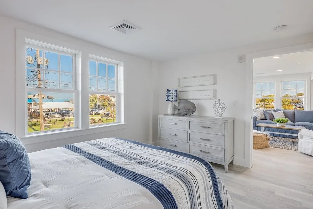 Thomas Sea Suites at Harbourtown